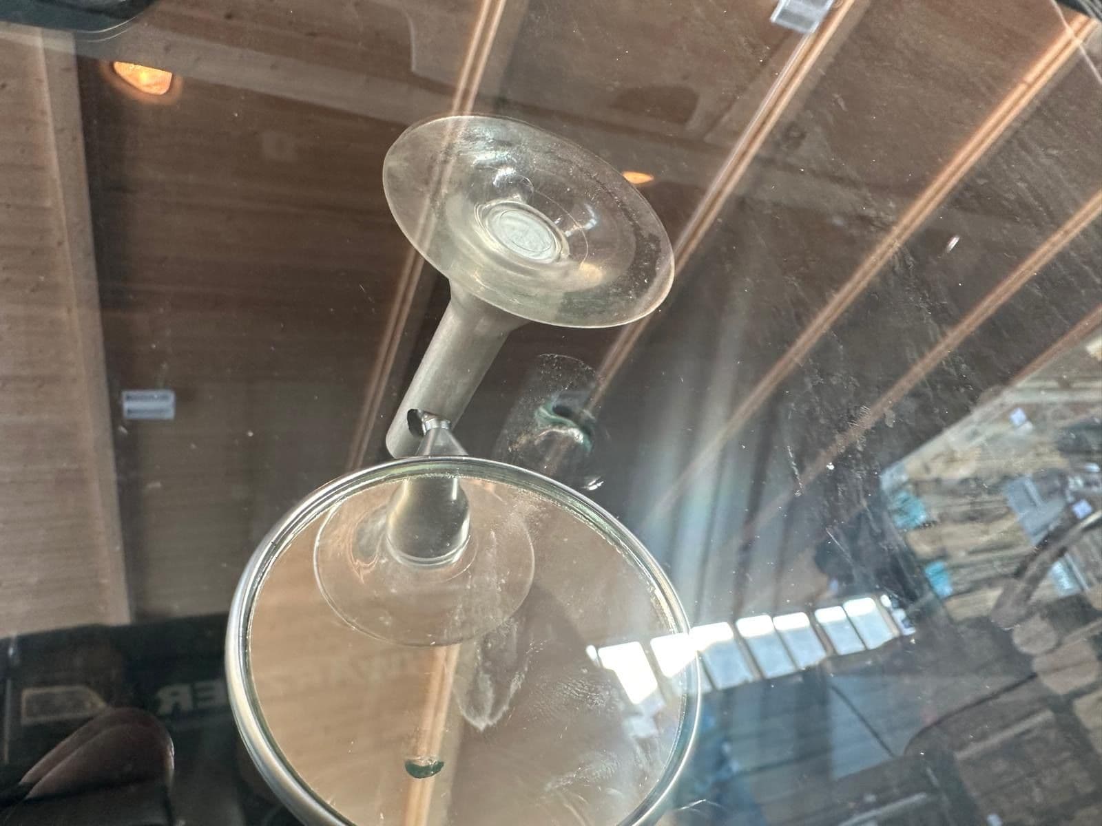 Steinschlag- und Glasreparatur